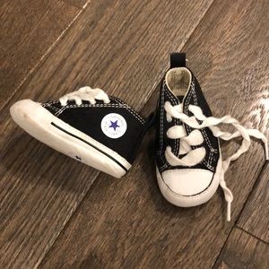 Infant converse size 2